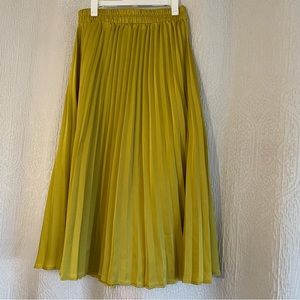 Lime green SMALL PLEATED SKIRT